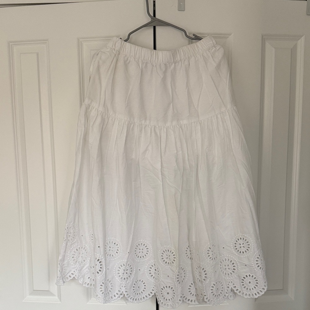 Abercrombie & Fitch White Eyelet Tiered Midi Skirt